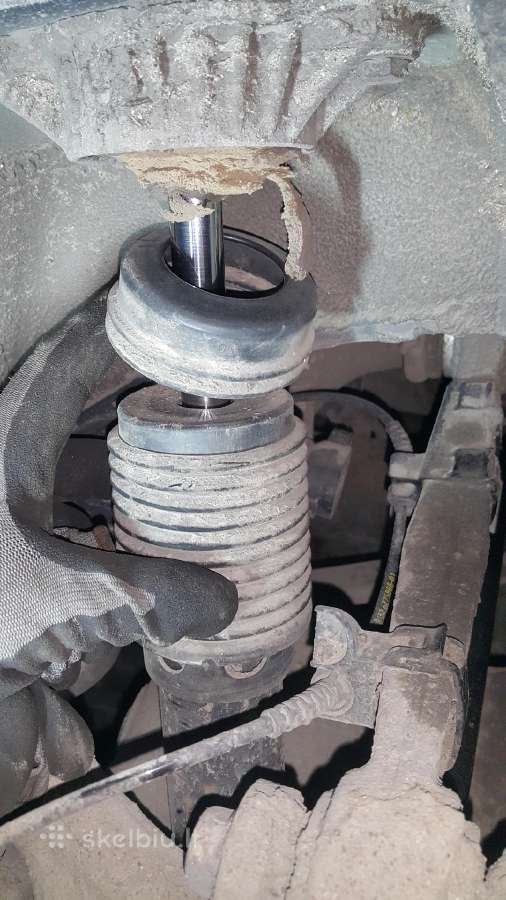 Bmw F11 pneumatinės pakabos dalys,remontas - nuotraukos Nr. 4