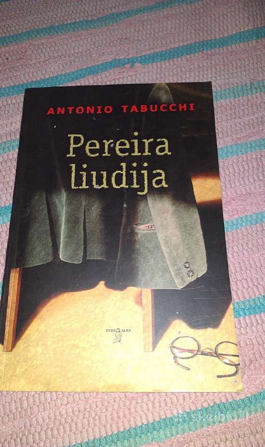 Pereira liudija Antonio Tabucchi 2004 m.