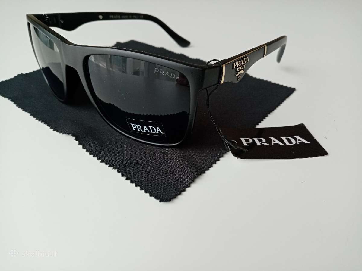 prada burberry