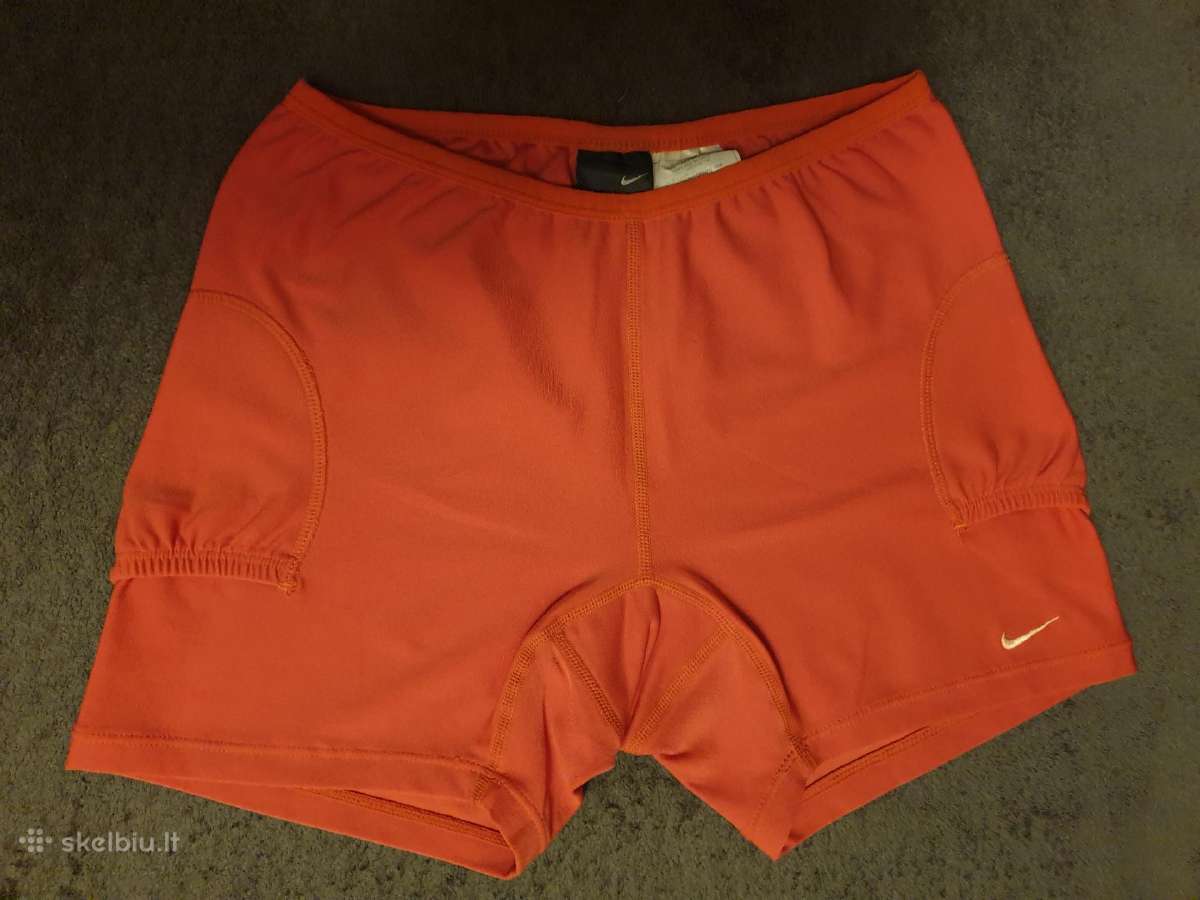 Nike šortukai
