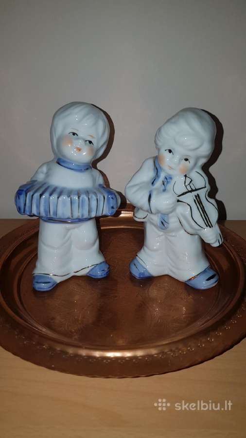 Porcelianines statuleles muzikantai