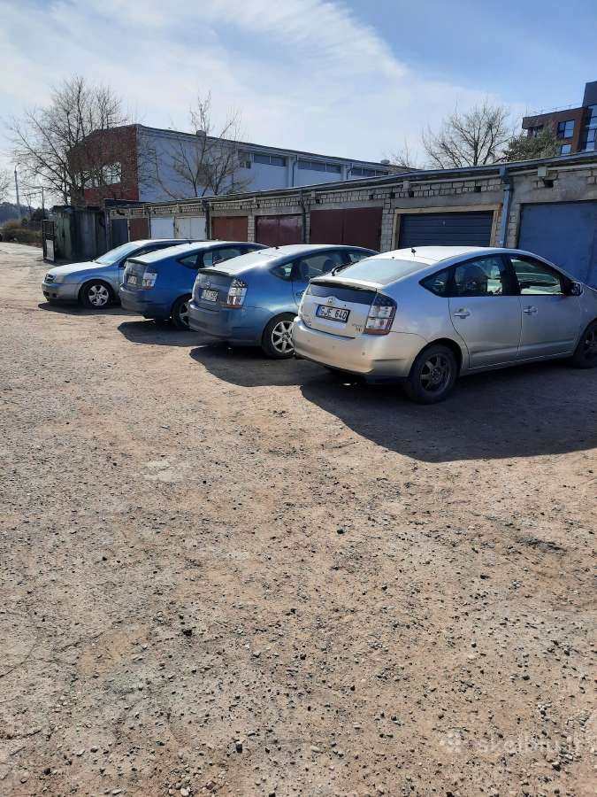 Toyota Prijus ,plius nuoma - nuotraukos Nr. 3