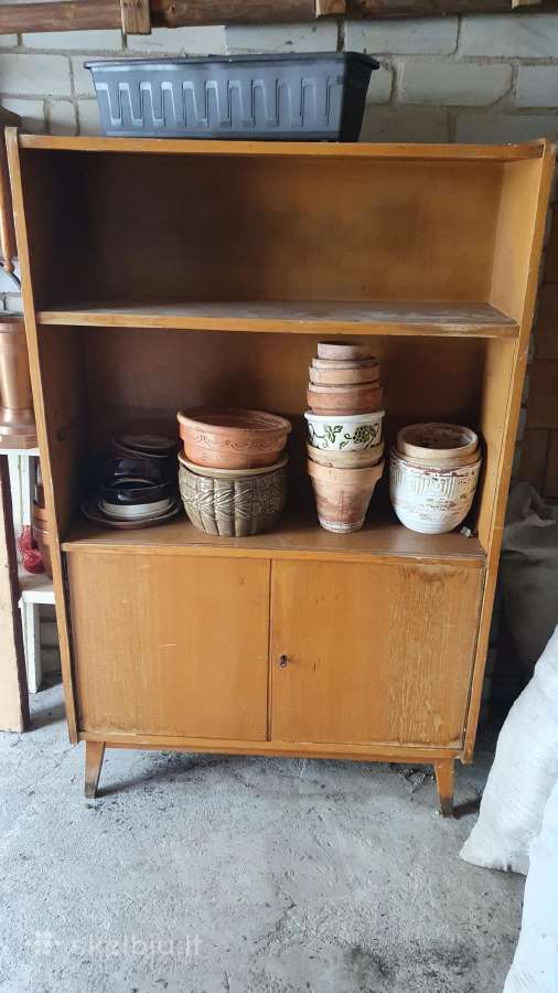 Spinta su slankiojančiais stiklais