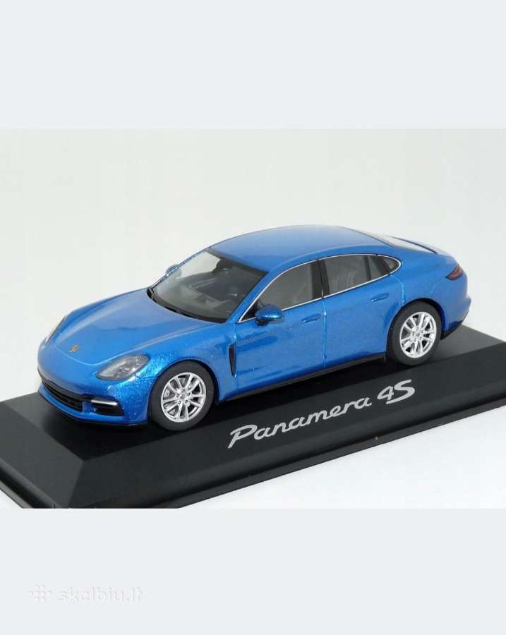 Porsche Panamera 4S
