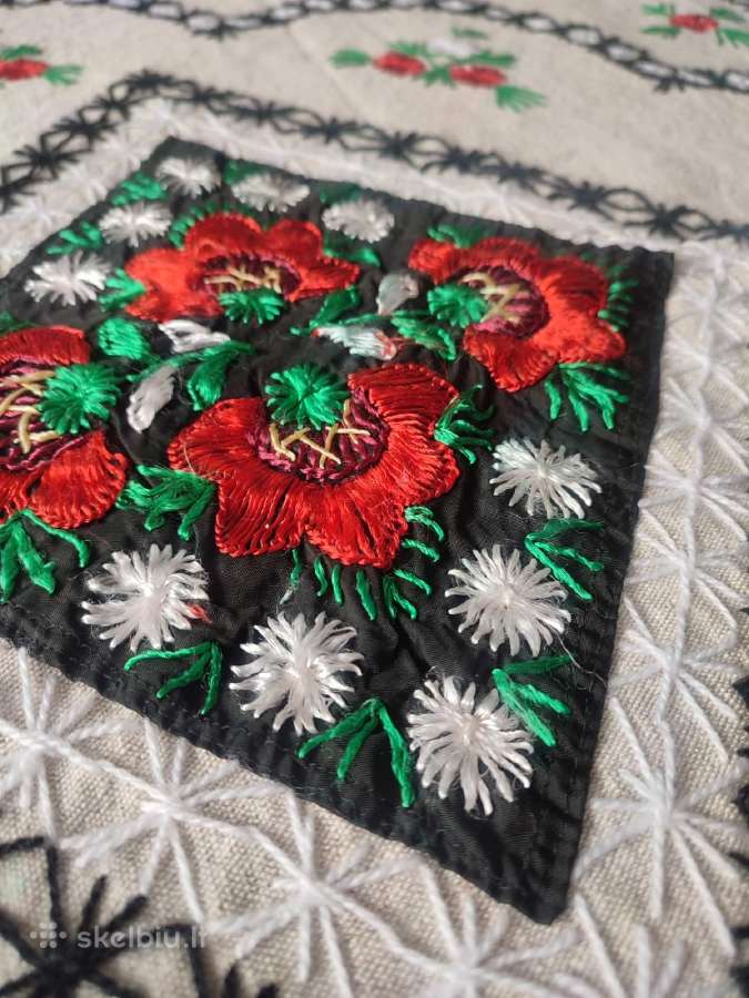 Siuvinėta lino staltiesė - nuotraukos Nr. 3
