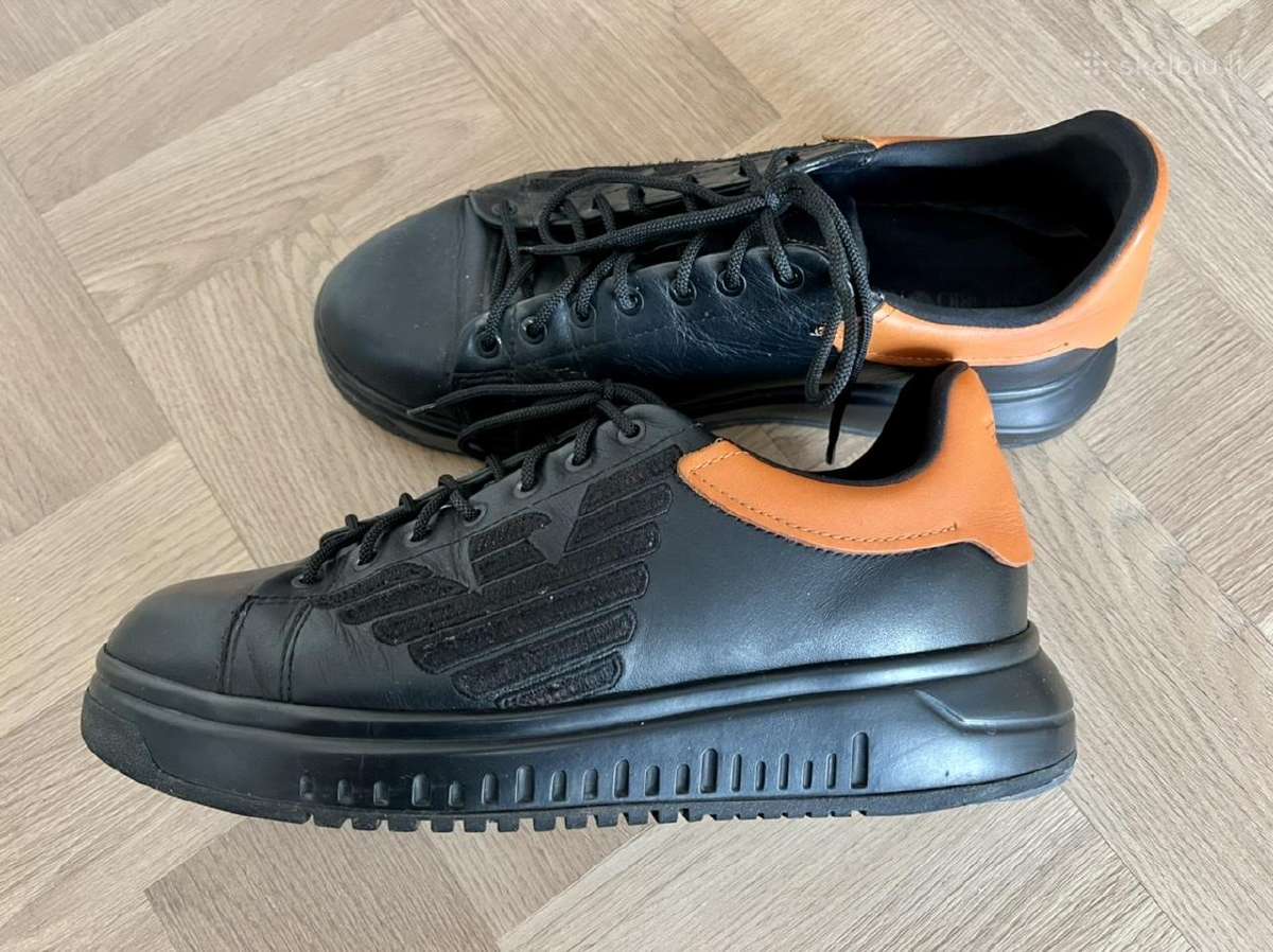 Emporio Armani kedai- batai