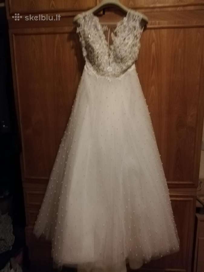 Vestuvinė suknelė