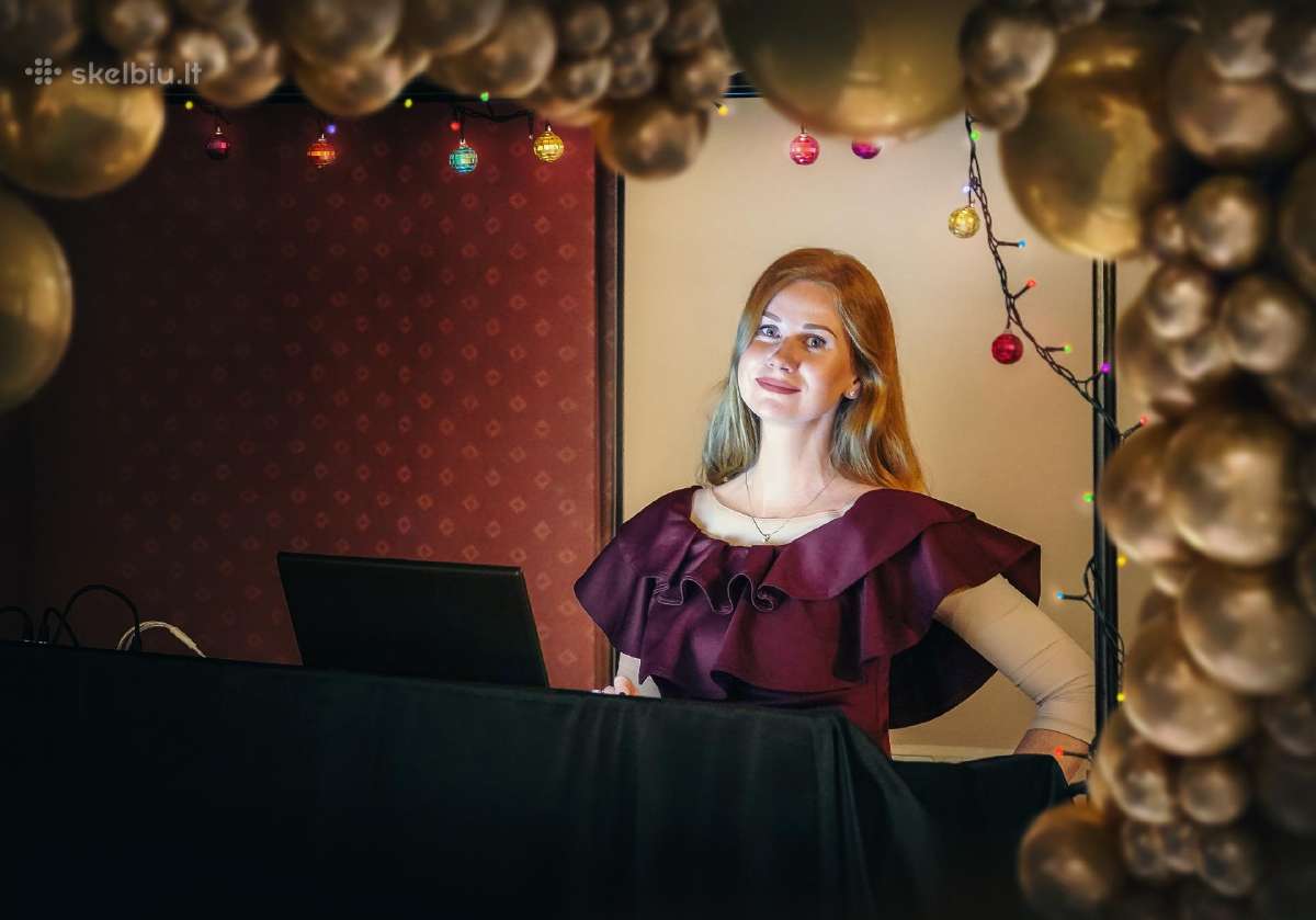 Švenčių vedėja su Dj - nuotraukos Nr. 12
