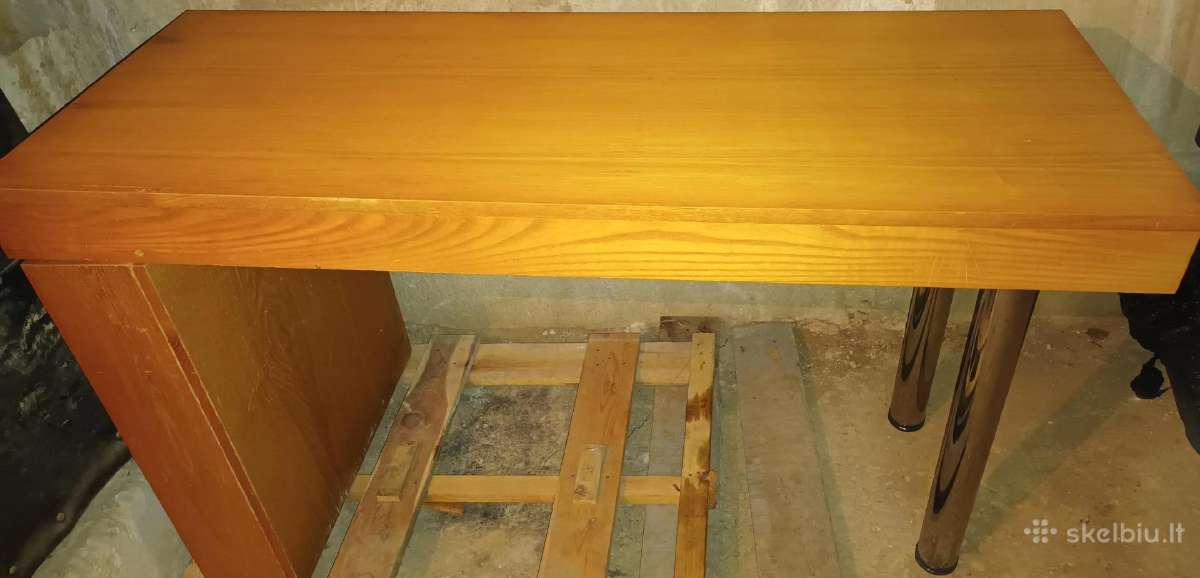 Stalas 20€