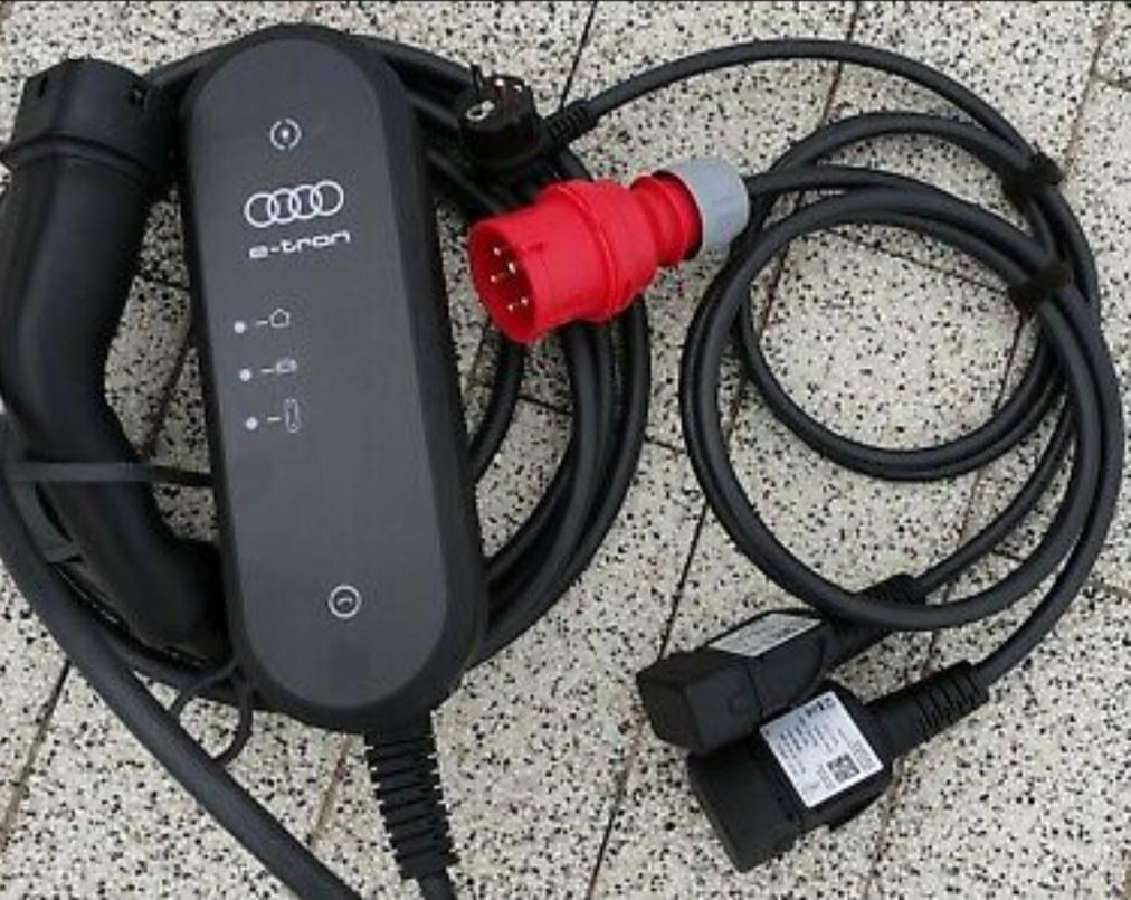 Orginalus audi e tron pakrovejas