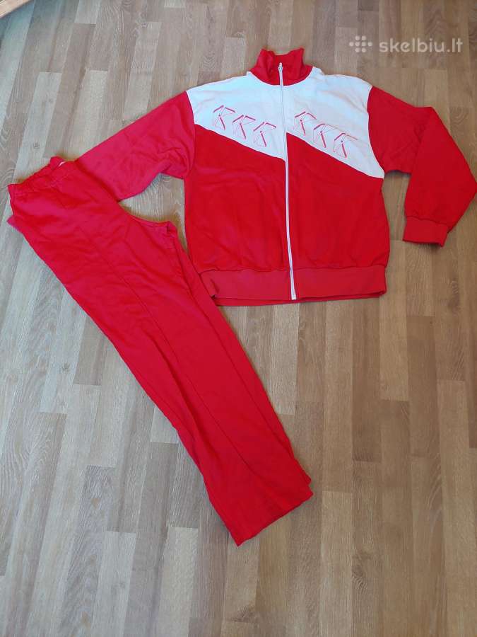 Kauno trikotažo Auda 1990 m sportinis kostiumas