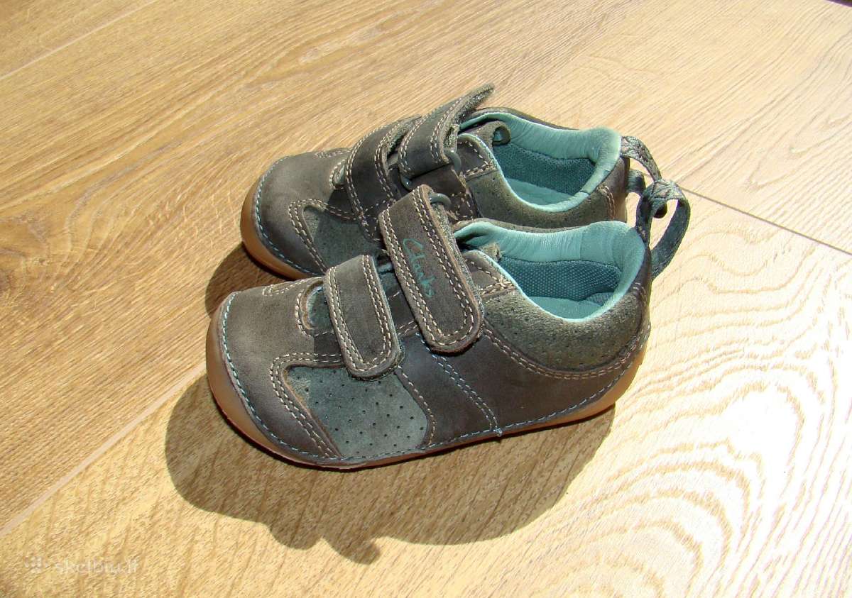 Clarks 19 d.