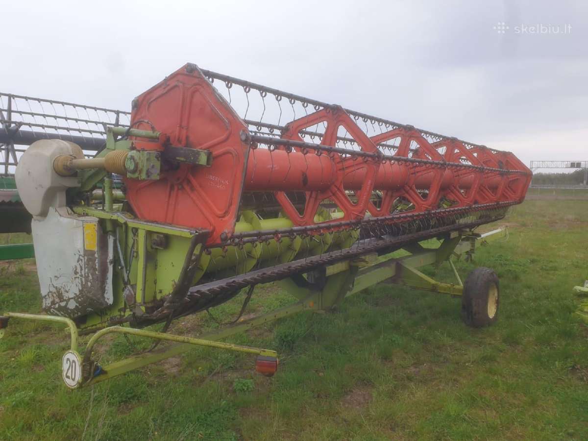 Kombainas Claas Lexion 480 ardomas dalimis - nuotraukos Nr. 4