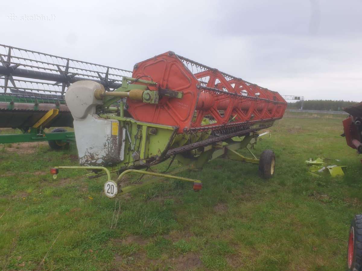 Kombainas Claas Lexion 480 ardomas dalimis - nuotraukos Nr. 5
