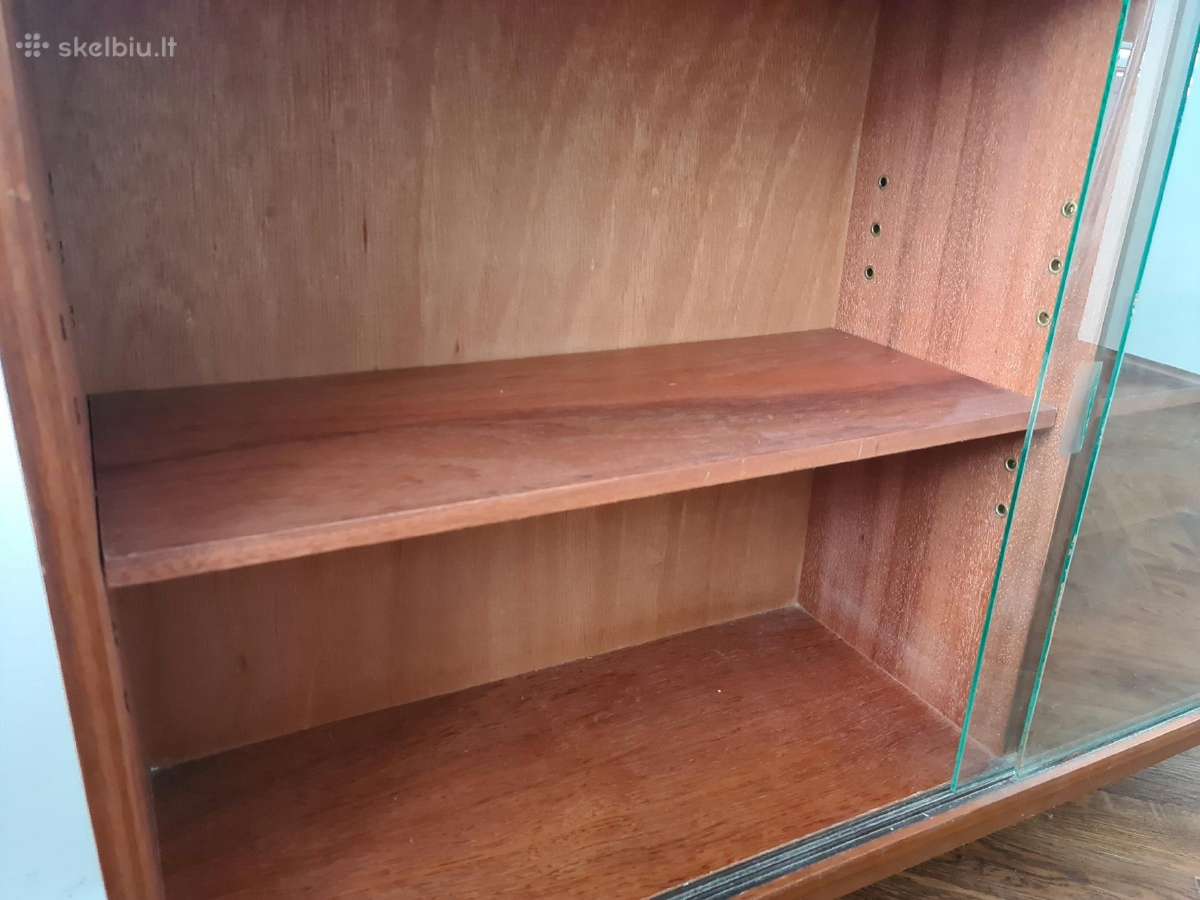 Tikmedžio lukšto mid century 1950 metų spintelė - nuotraukos Nr. 2