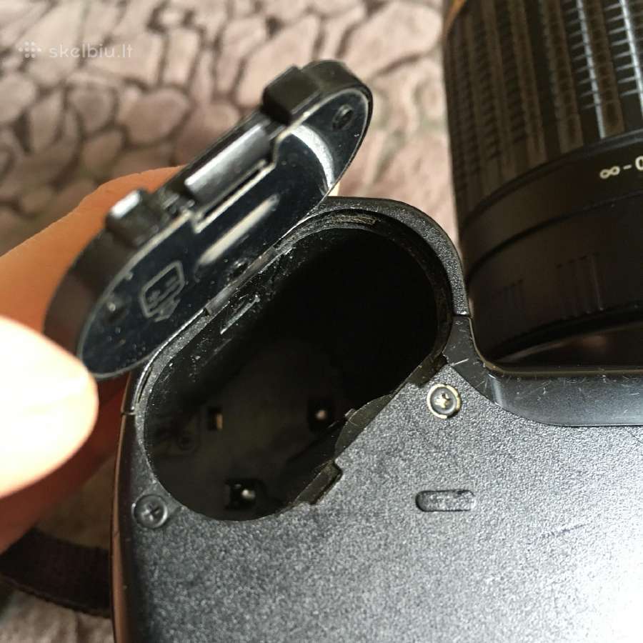 Kamera Canon EOS 1000f N su objektyvais - nuotraukos Nr. 21