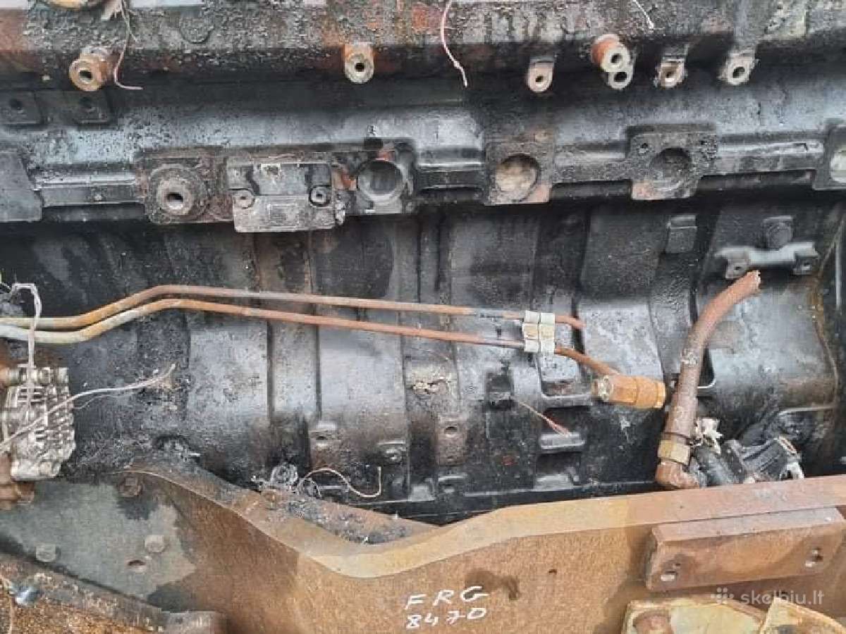 Traktorius Massey Ferguson 8470 Ardomas Dalimis - nuotraukos Nr. 3