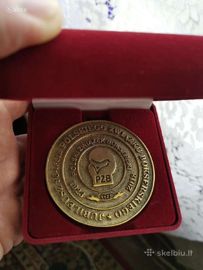Parduodu sunkaus metalo, stalo medalį skirtą . - nuotraukos Nr. 4