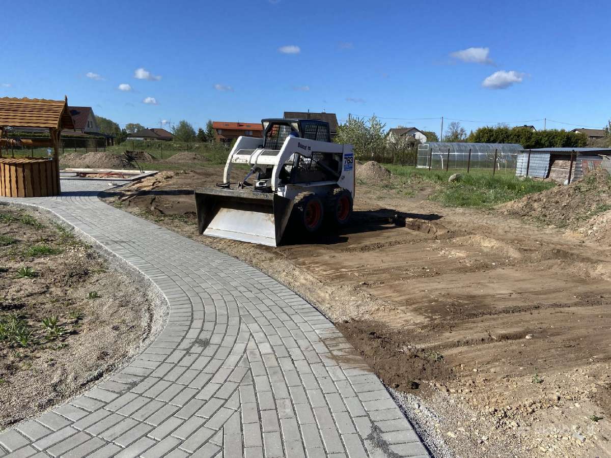 Trinkelių klojimas nuo pagrindų iki pilno kiemo - nuotraukos Nr. 12