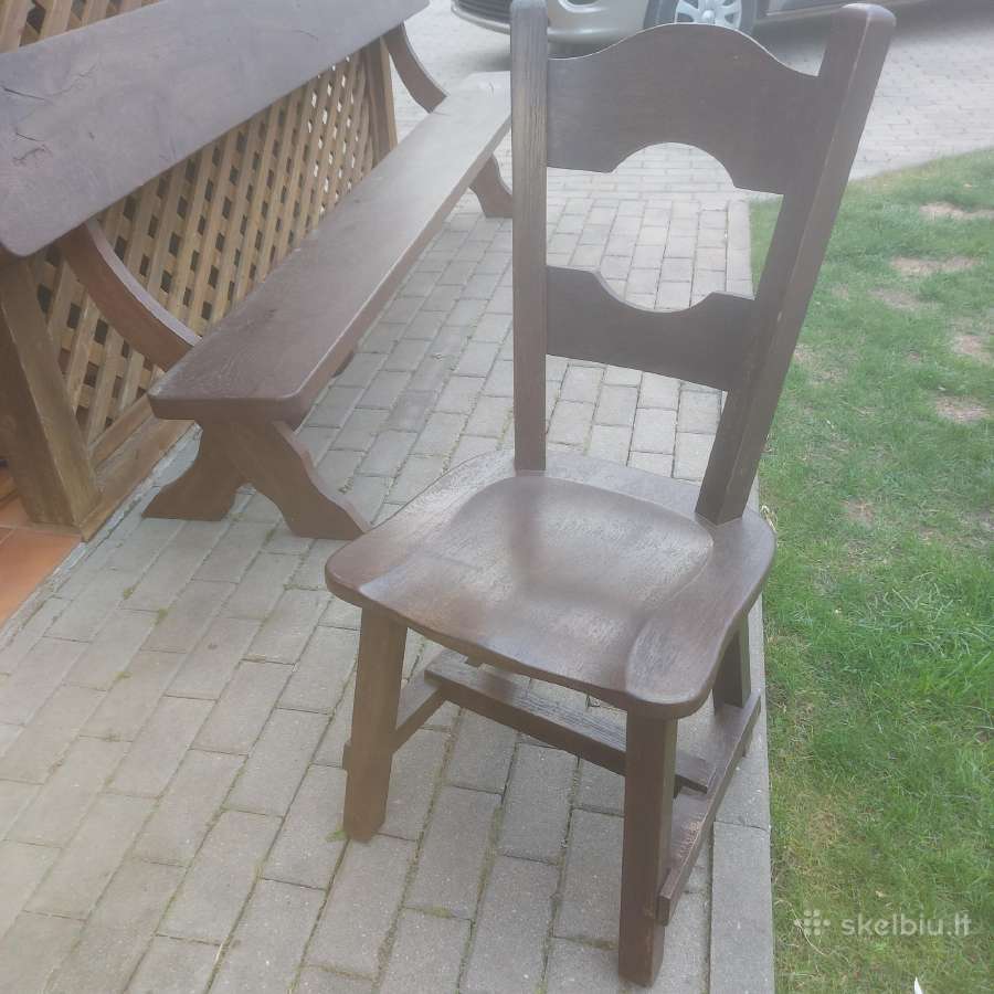 Ąžuolinės kėdės