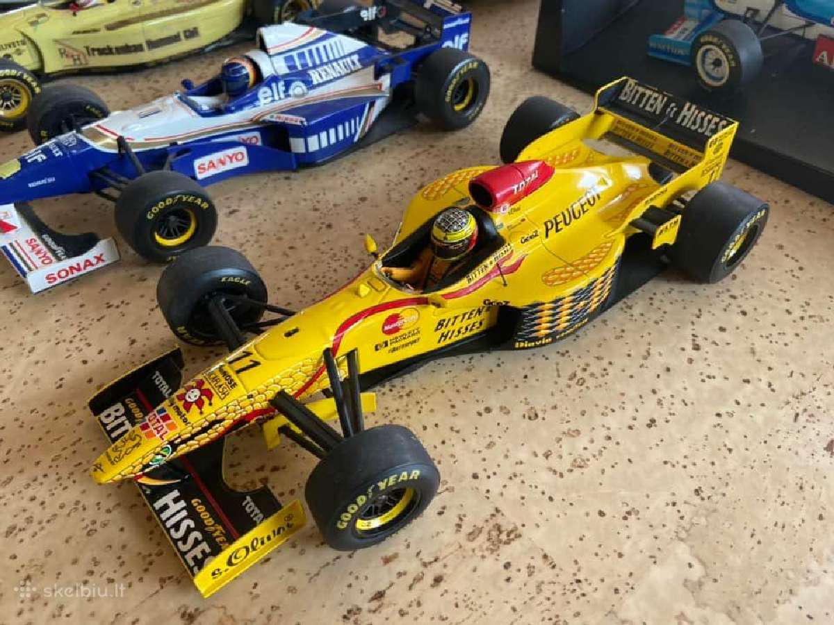 F1 bolidai Minichamps ir Onyx, po 30 eur 1:18. Gal - nuotraukos Nr. 4
