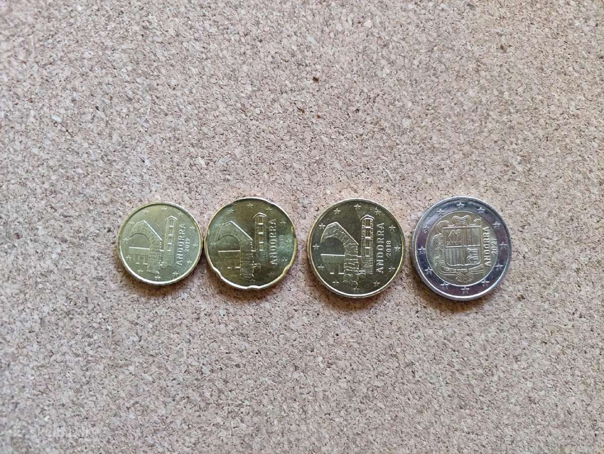 Monetos Andora