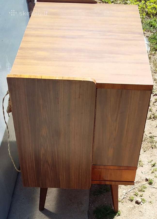 Vintažinė Midcentury Spintelė-baras su apšvietimu - nuotraukos Nr. 5