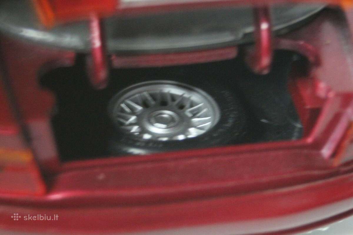 Bmw E31 8 Serijos Modelis automodelis 1:18 850i - nuotraukos Nr. 3