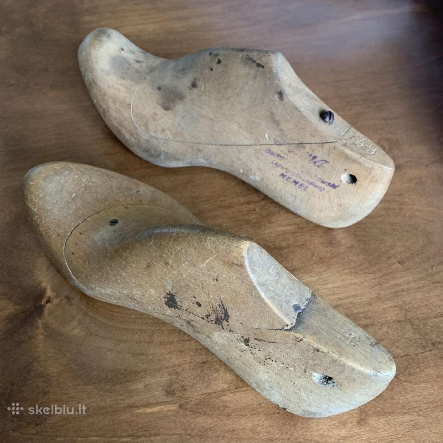 Senoviniai mediniai kurpaliai