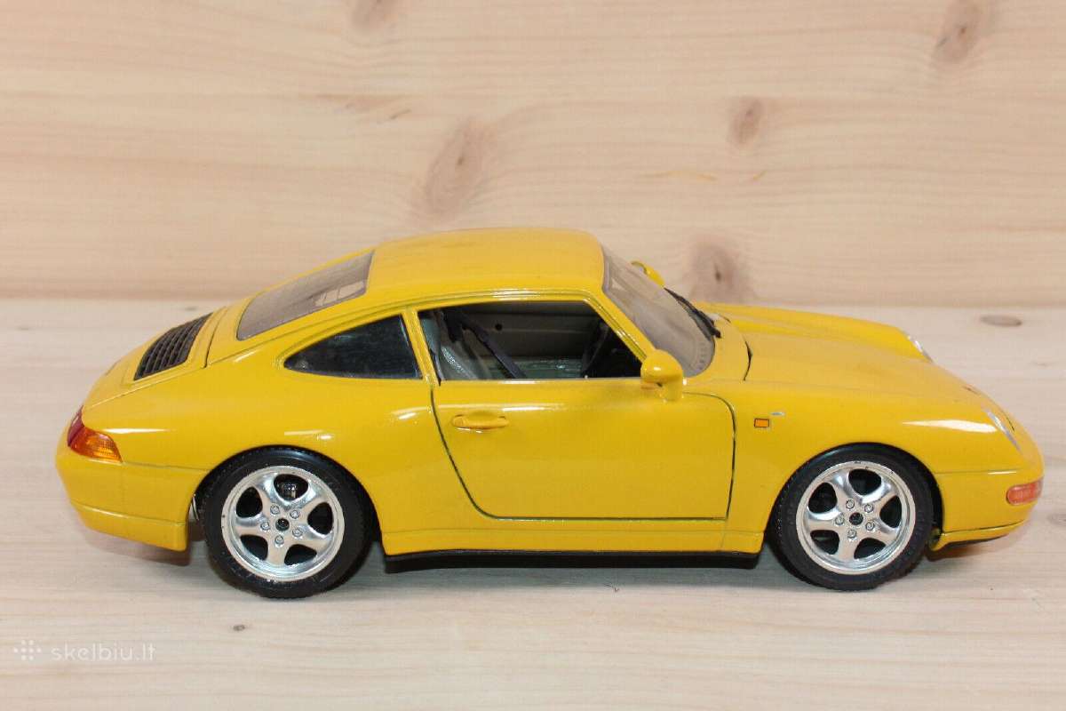 Porsche 911 Carrera Modelis Mastelis: 1:18 - nuotraukos Nr. 2