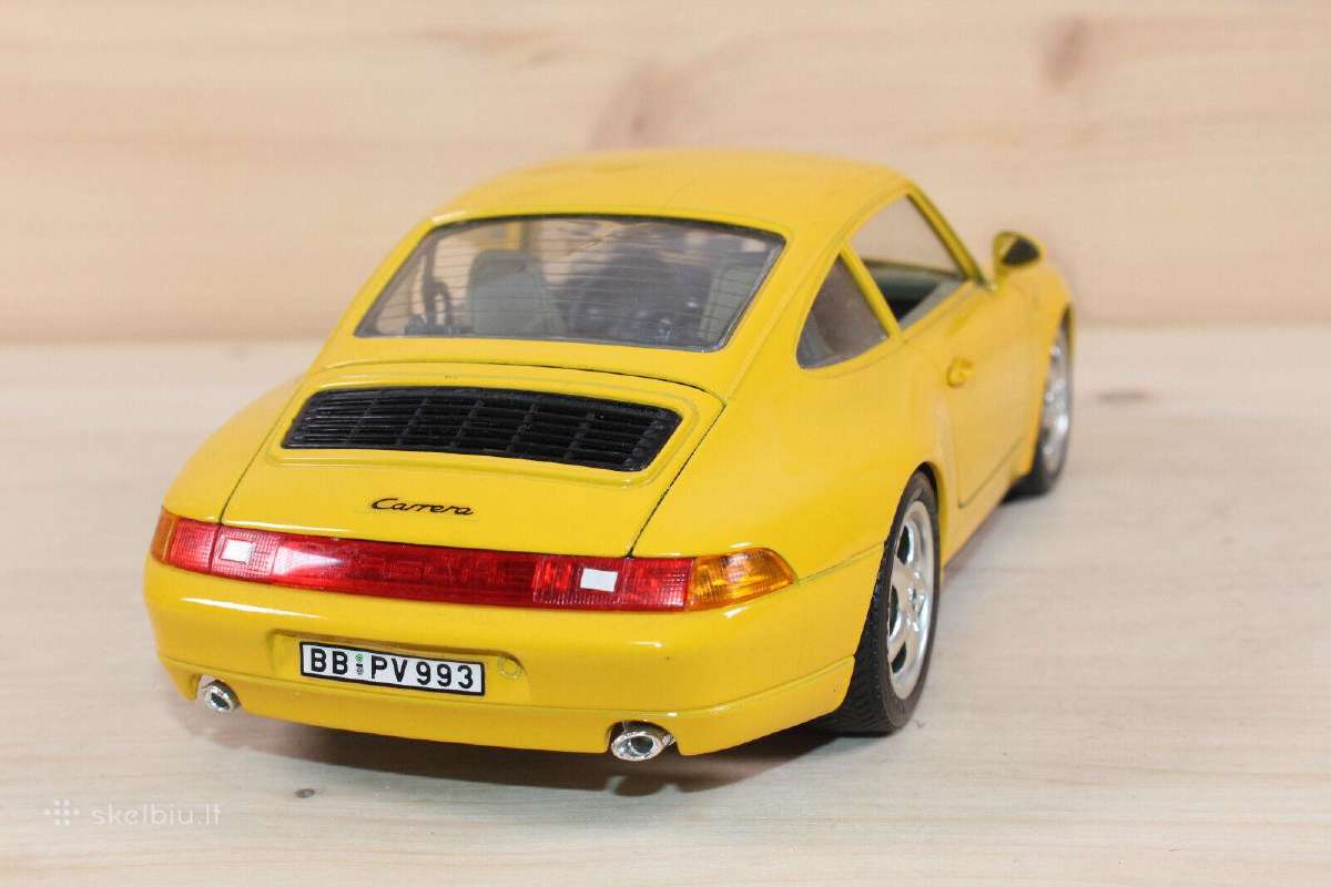 Porsche 911 Carrera Modelis Mastelis: 1:18 - nuotraukos Nr. 3