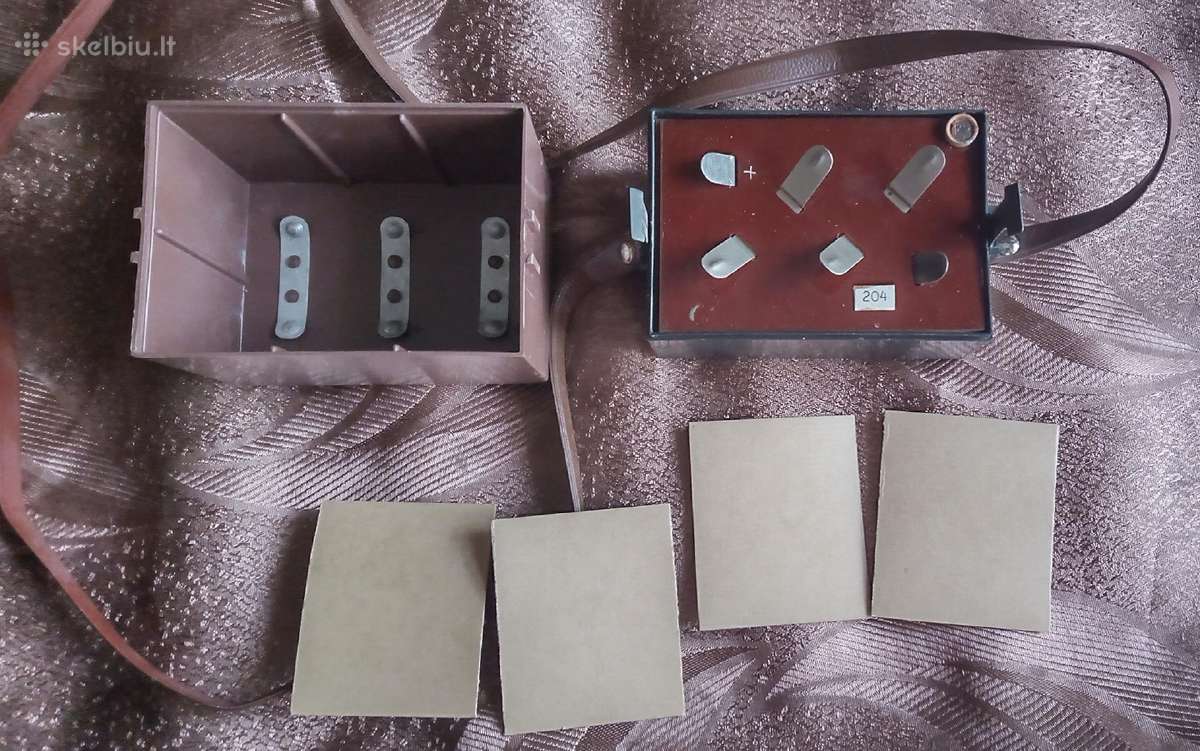 Elektrinis 220 v pakrovėjas iš 6 baterijų sovietų