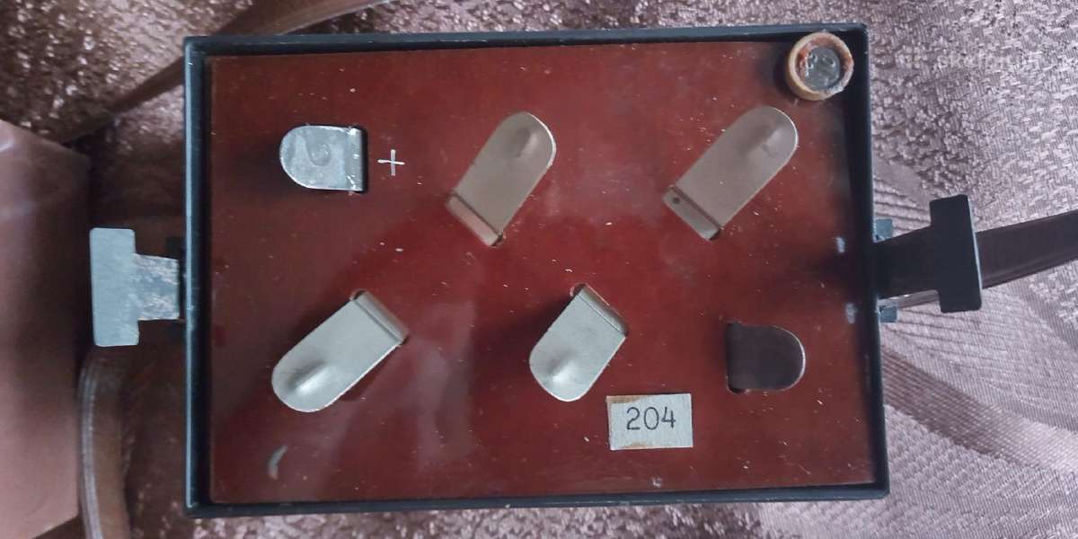 Elektrinis 220 v pakrovėjas iš 6 baterijų sovietų - nuotraukos Nr. 2