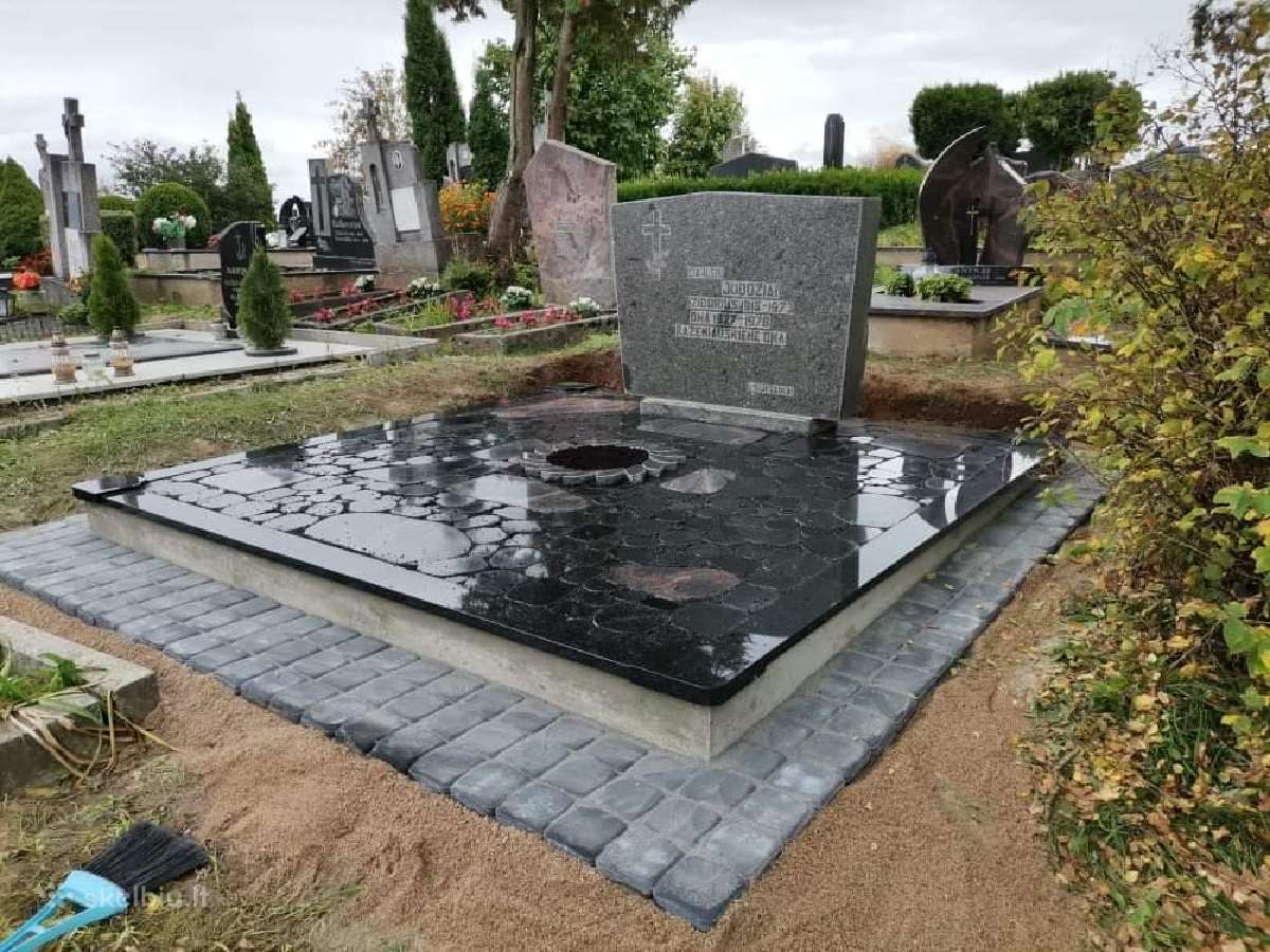 Aleksoto paminklai, dengimas akmens plokštėmis - nuotraukos Nr. 32