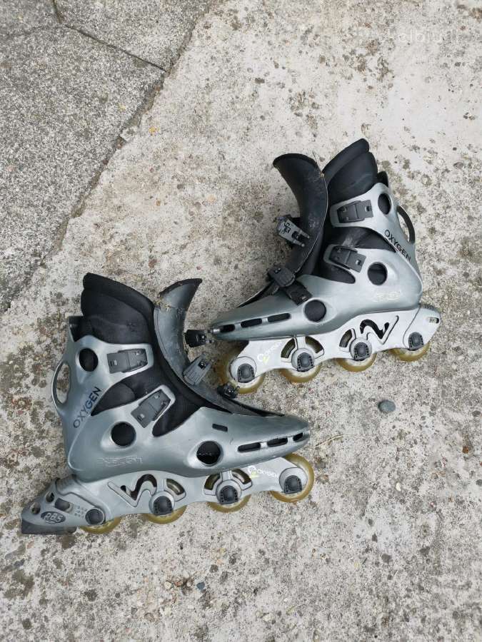 Rieduciai 44-45 ismera
