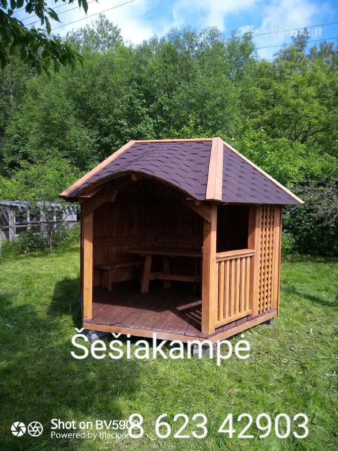 Pavėsinė, medinė šulinio apdaila - nuotraukos Nr. 15