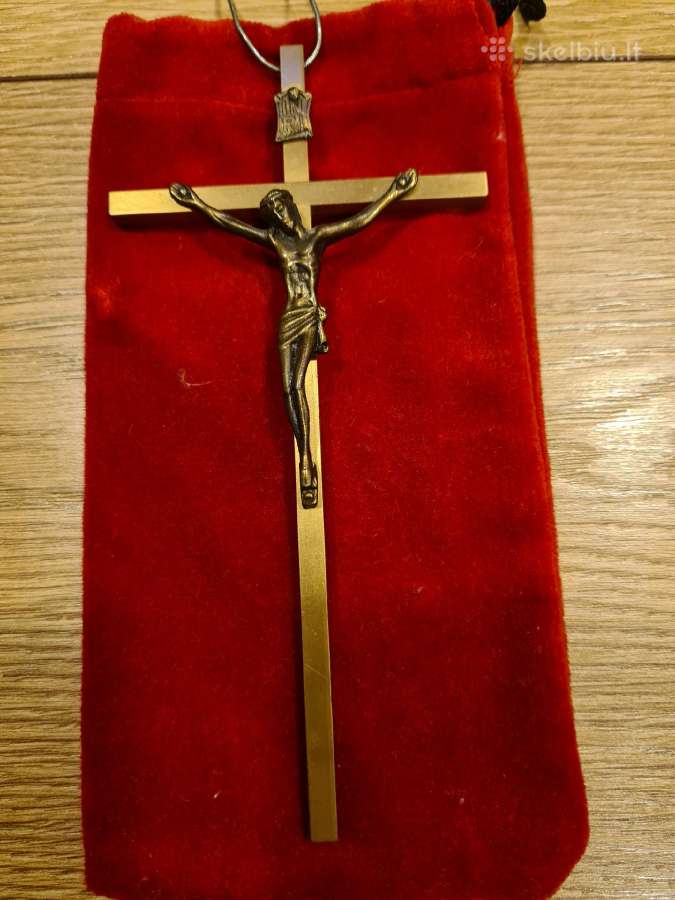 Senas metalinis kryželis
