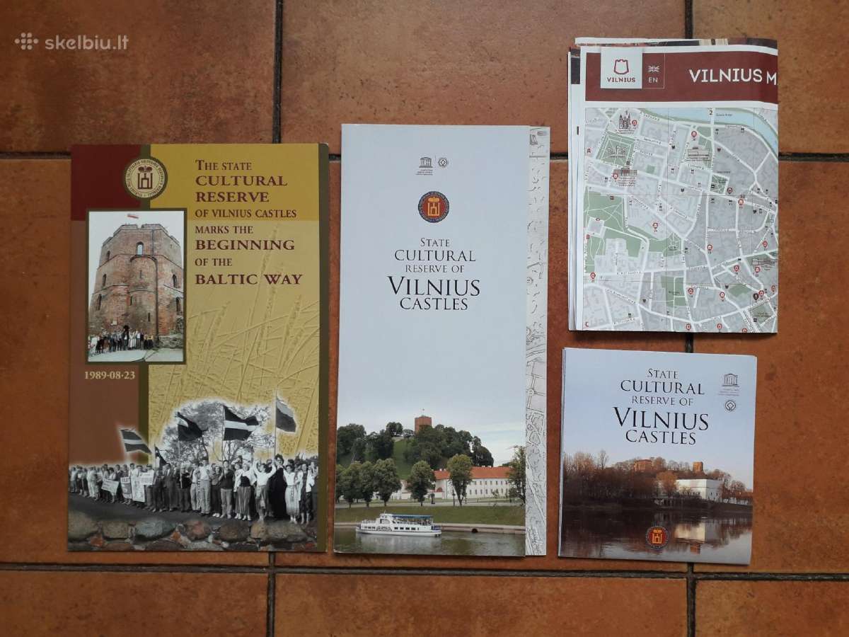 Vilnius flyers and old town map