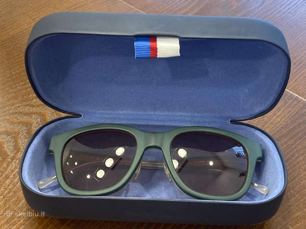 Tommy Hilfiger akiniai nuo saulės