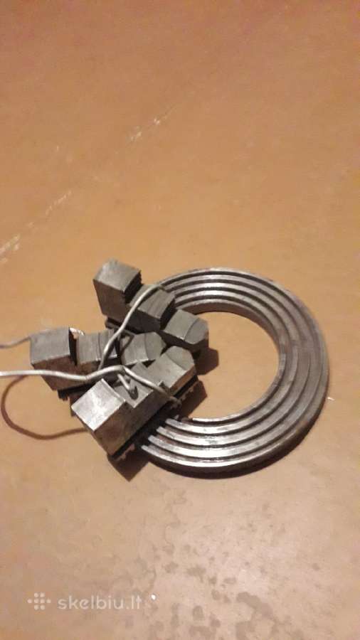 Griebtas 25 cm ir atbuliniai kumšteliai su dantrač
