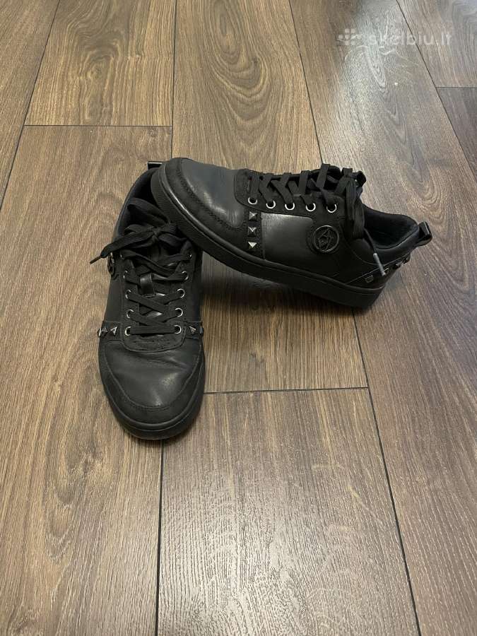 Armani Jeans batukai