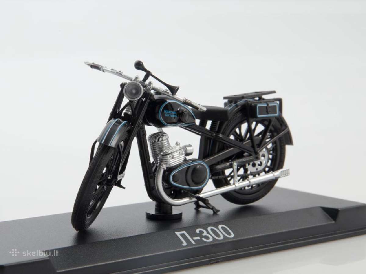 Moto 1/24