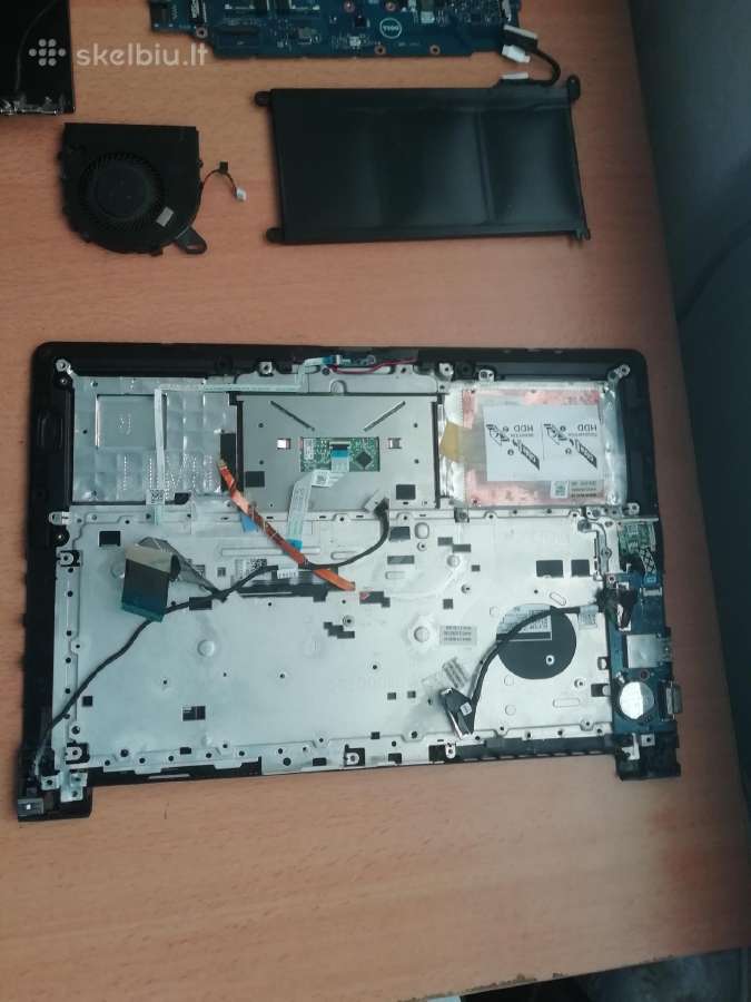 Parduodu dalimis Neš komp. Dell Vostro P75g001