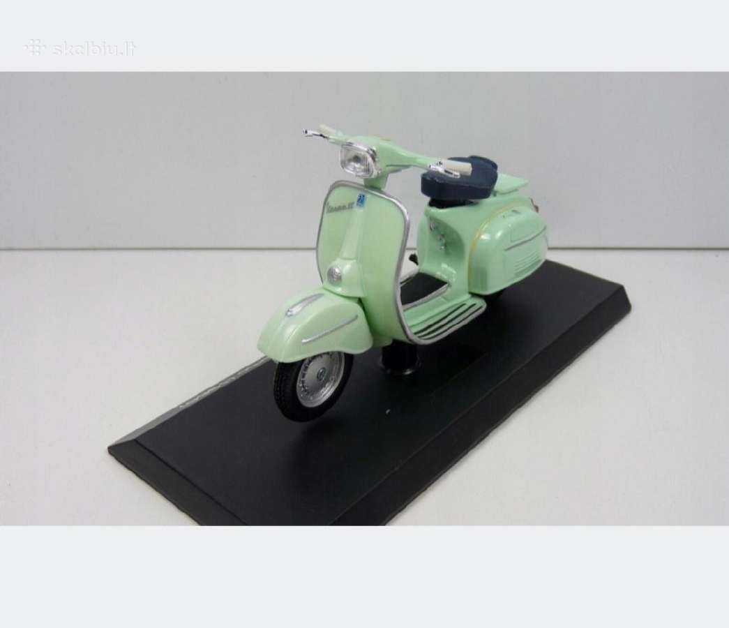 Vespa motoroleriai 1:18 !