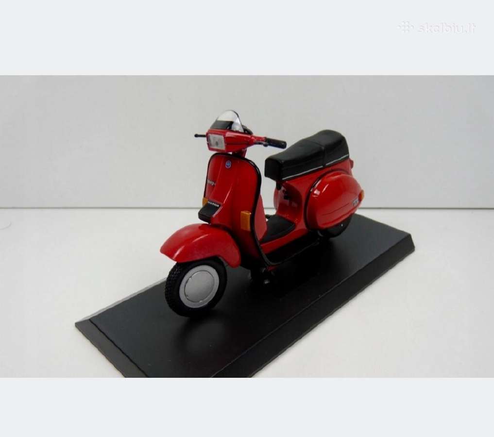 Vespa motoroleriai 1:18 !