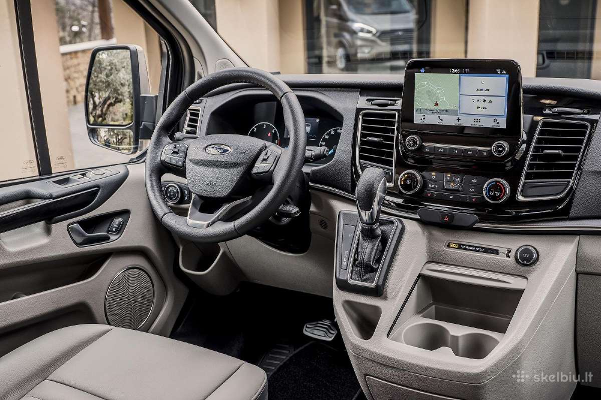 Ford Transit Tourneo Custom keleiviniu nuoma 19e - nuotraukos Nr. 4