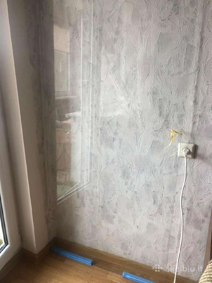 Dušo kabinos durys_naujos_skubu