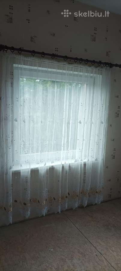 Užuolaidos išmat. ant lango 1,5x1,85 ir 1,2x1,6m.