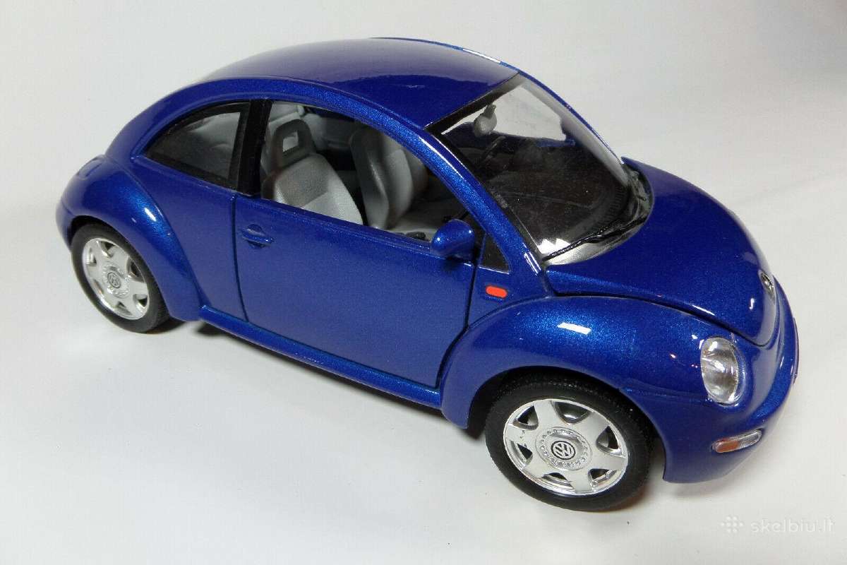 Modeliukas vabalas volkswagen atsidaro dalys