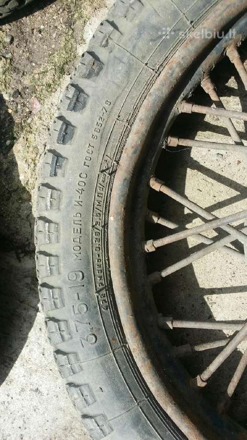 Tarybiniu automobiliu knygos ir katalogai,ratai - nuotraukos Nr. 16